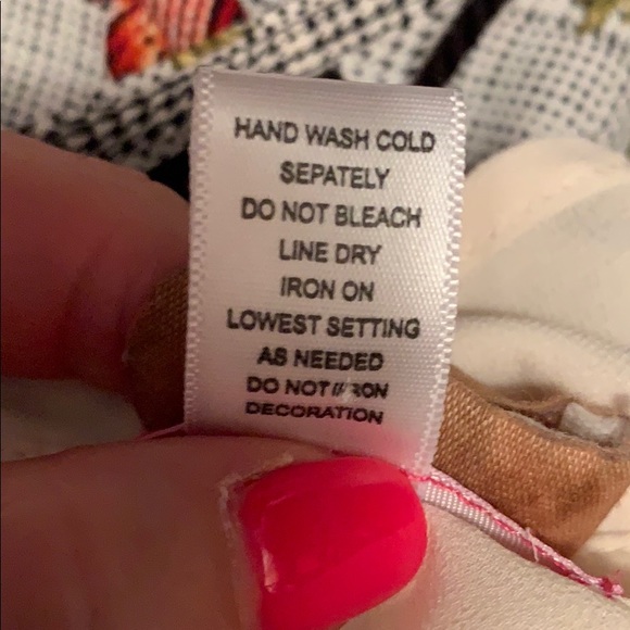 Six degrees of separation ivory top open back med - Picture 6 of 6